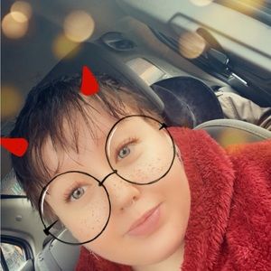 Meet your Posher, Haley